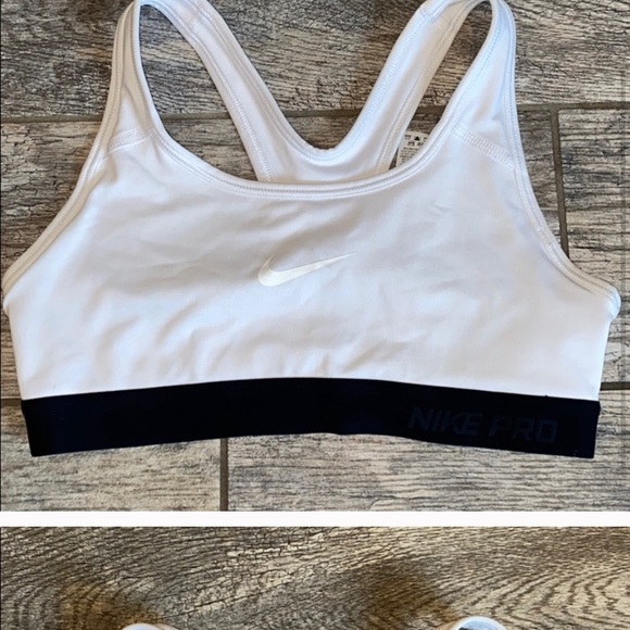 Nike Pro Sports Bra - Picture 1 of 2